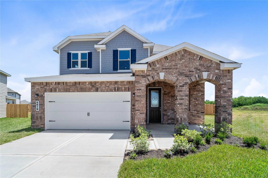 5619 Sanderling Circle, Hitchcock