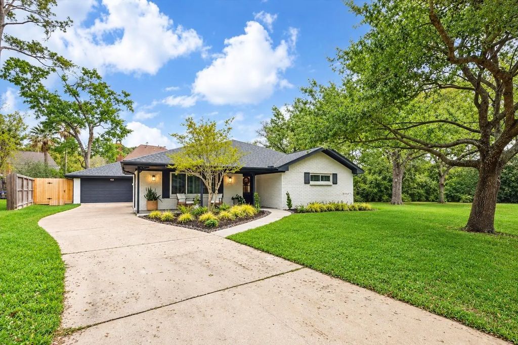 8822 Croes Drive, Houston