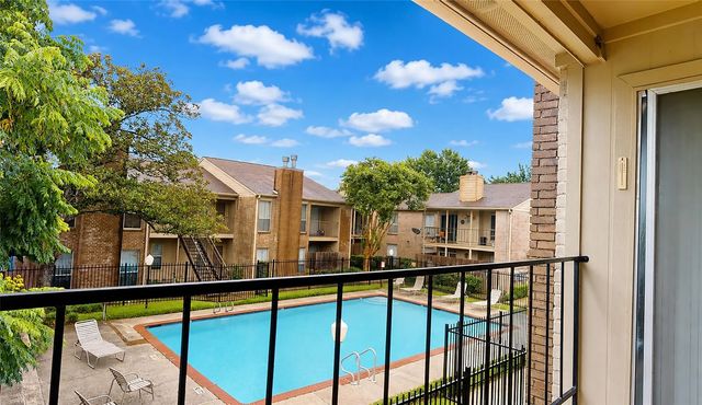 700 Thicket Lane 106, Houston