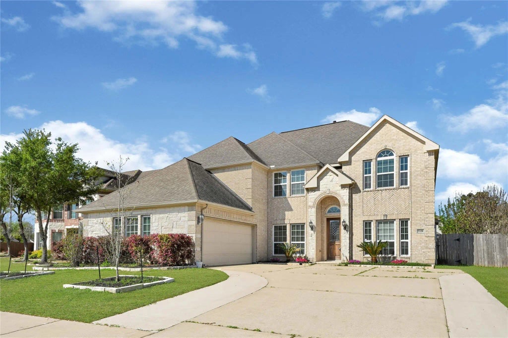 2108 Asbury Court, Pearland