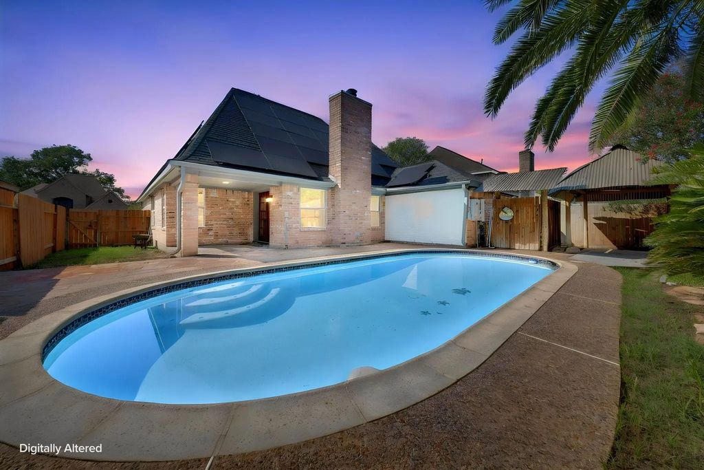 15702 Fern Ridge Drive, Houston