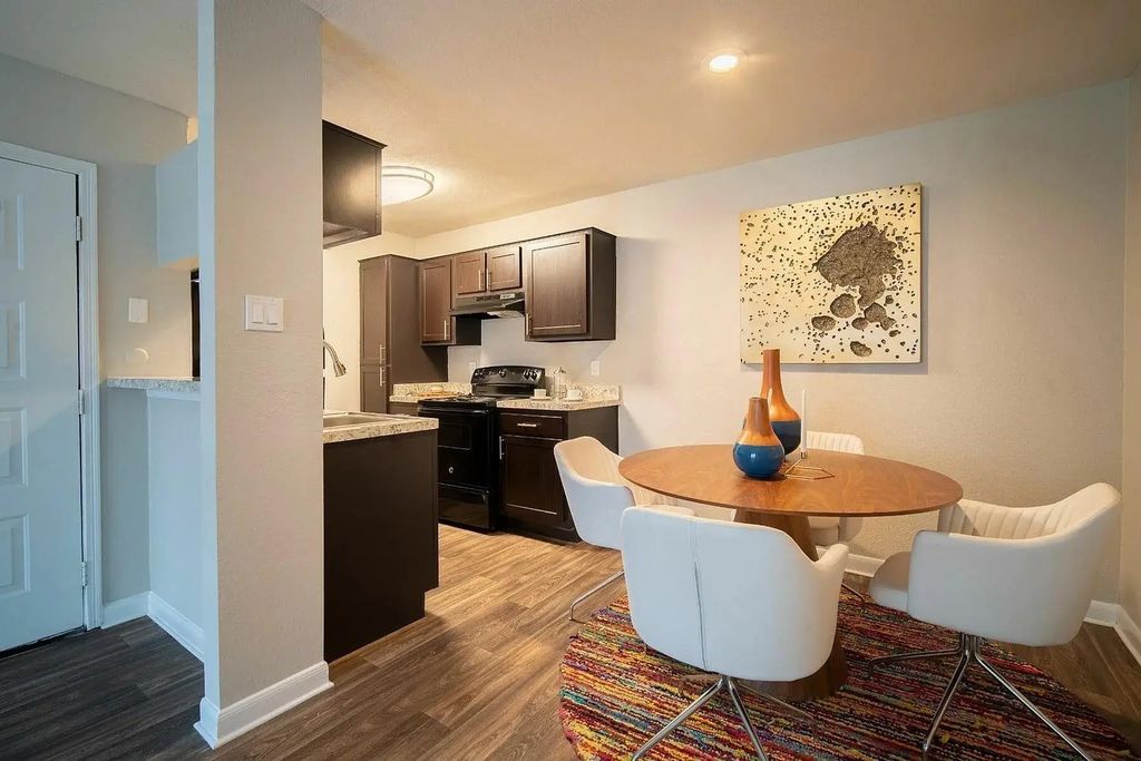 12800 Woodforest Boulevard N2504, Houston