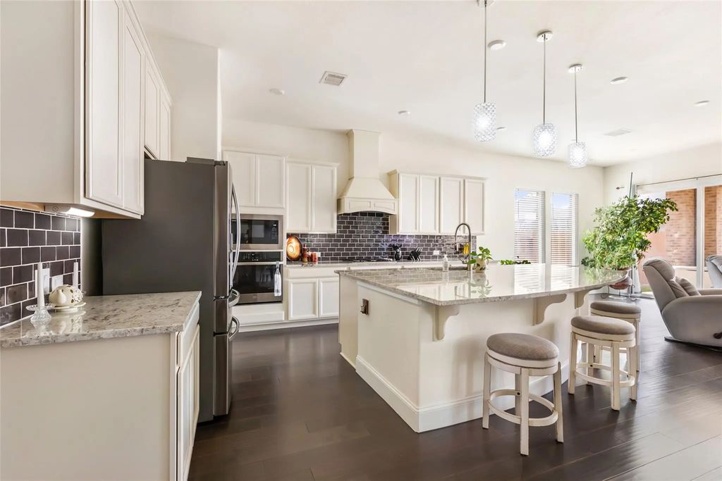 15823 Donham Green Lane, Humble