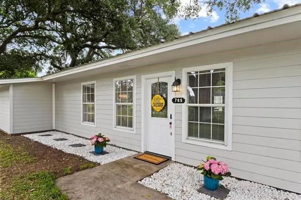 765 Sudduth, Bridge City