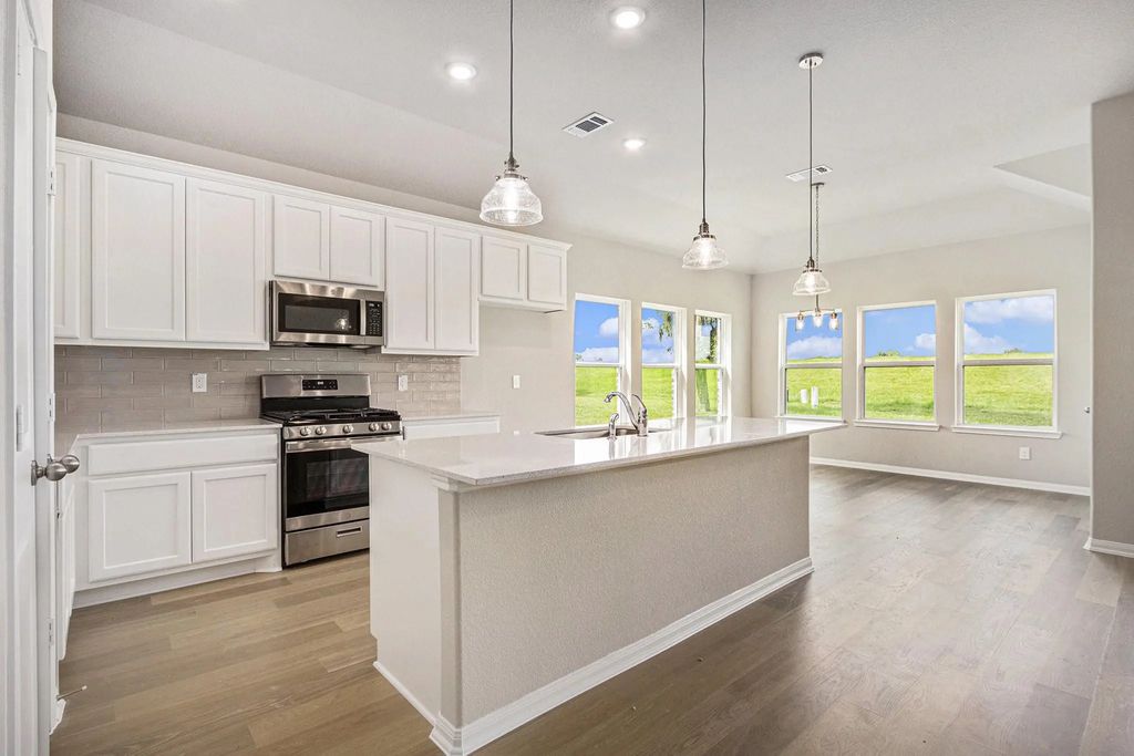2102 Twin Lakes Boulevard, West Columbia