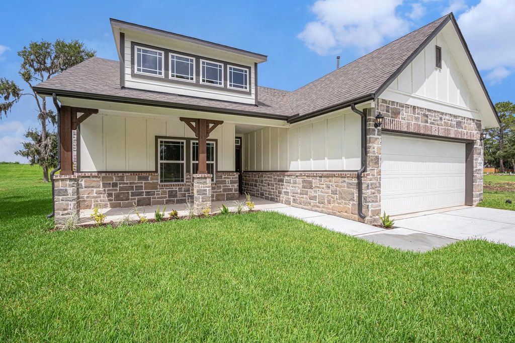 2102 Twin Lakes Boulevard, West Columbia