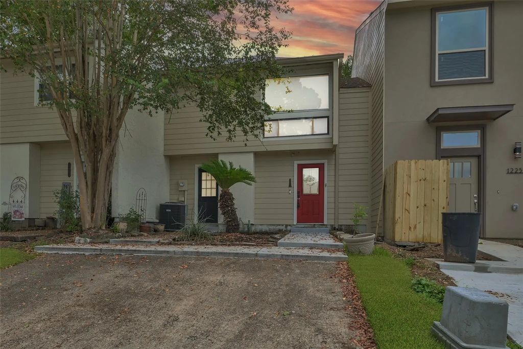 12247 Trail Hollow Drive, Montgomery