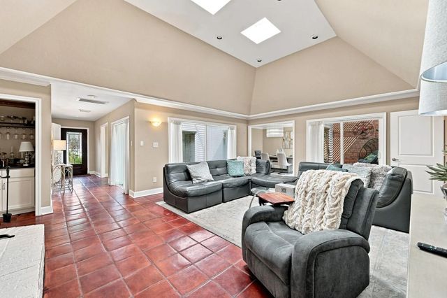 419 E Fair Harbor Lane, Houston