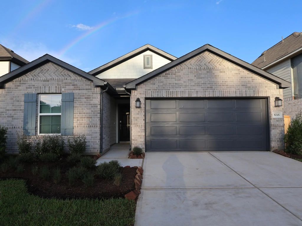 5715 Sunland Trail, Fulshear