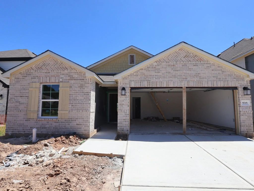 5715 Sunland Trail, Fulshear