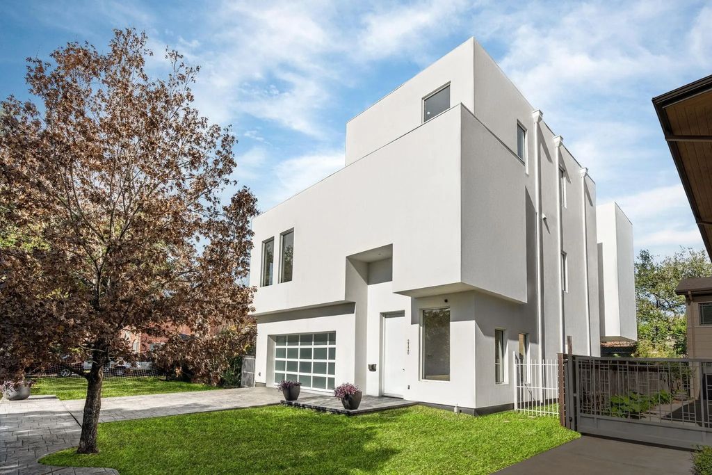2120 Southgate Boulevard, Houston