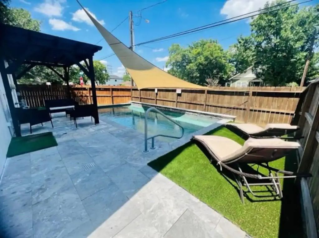 1518 Tarley Street, Houston