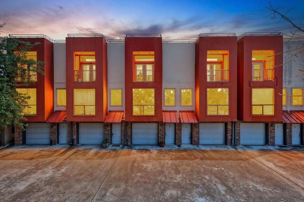 310 S Jensen Drive 7, Houston