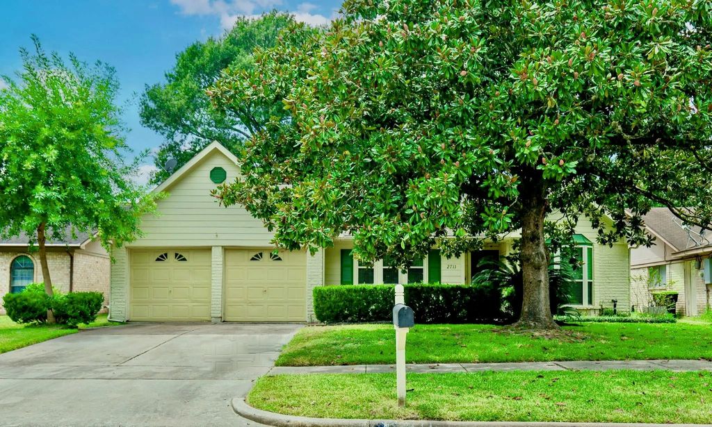 2711 Quail Valley East Drive, Missouri City