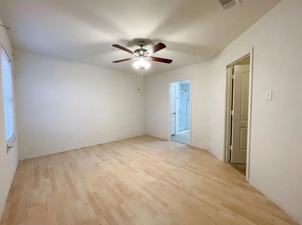 1527 Loose Stone Drive, Rosharon