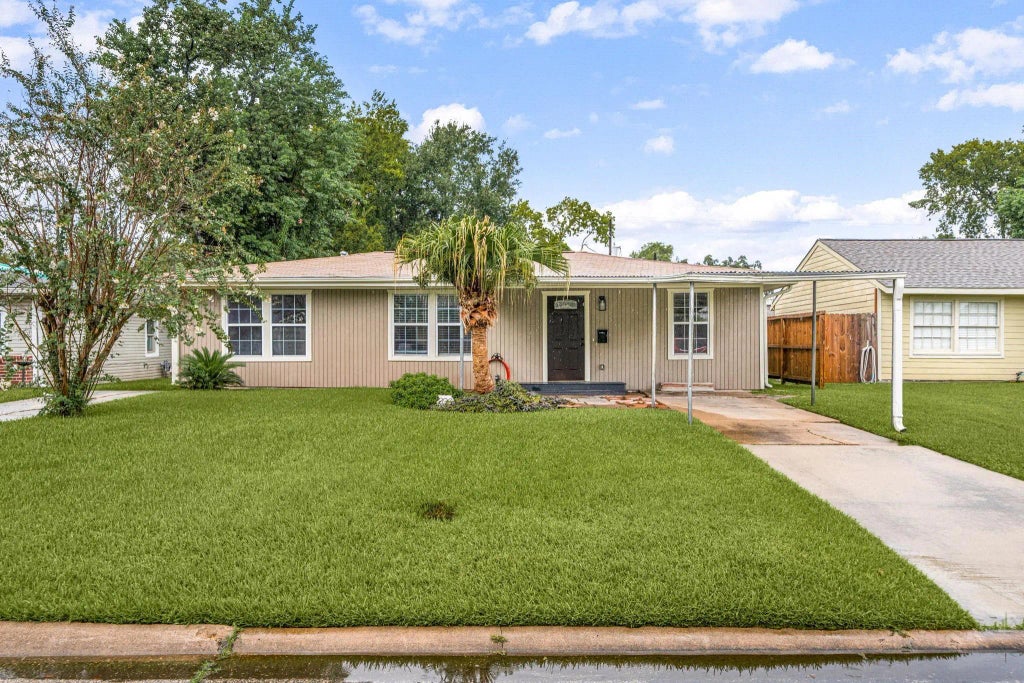 1206 Oak Meadows Street, Houston