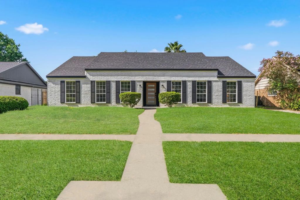 5411 Ariel Street, Houston