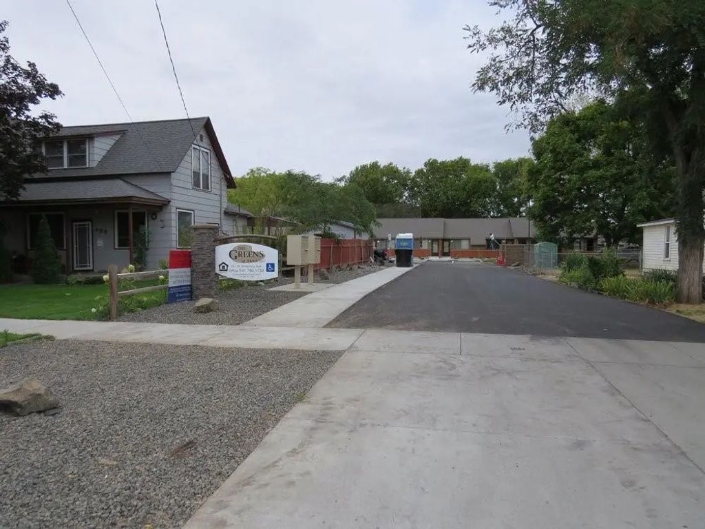 141 W Broadway Avenue, Other