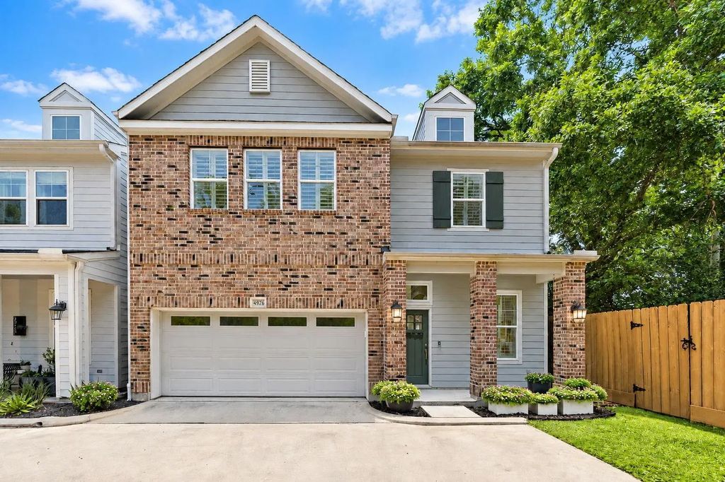 4926 Ella Boulevard, Houston