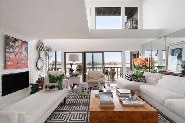 2818 Lighthouse Drive, Houston