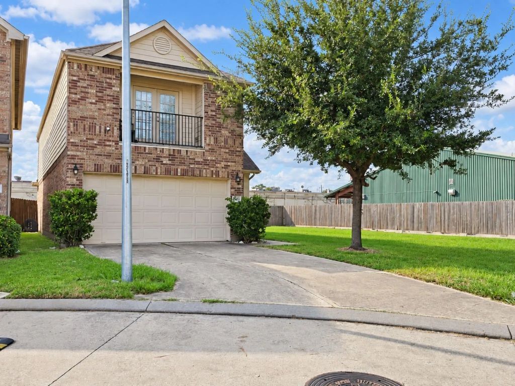 1927 Banna Drive, Houston