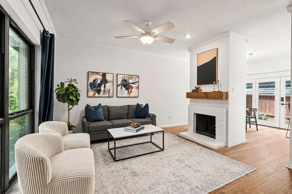 11711 Memorial Drive 593, Houston