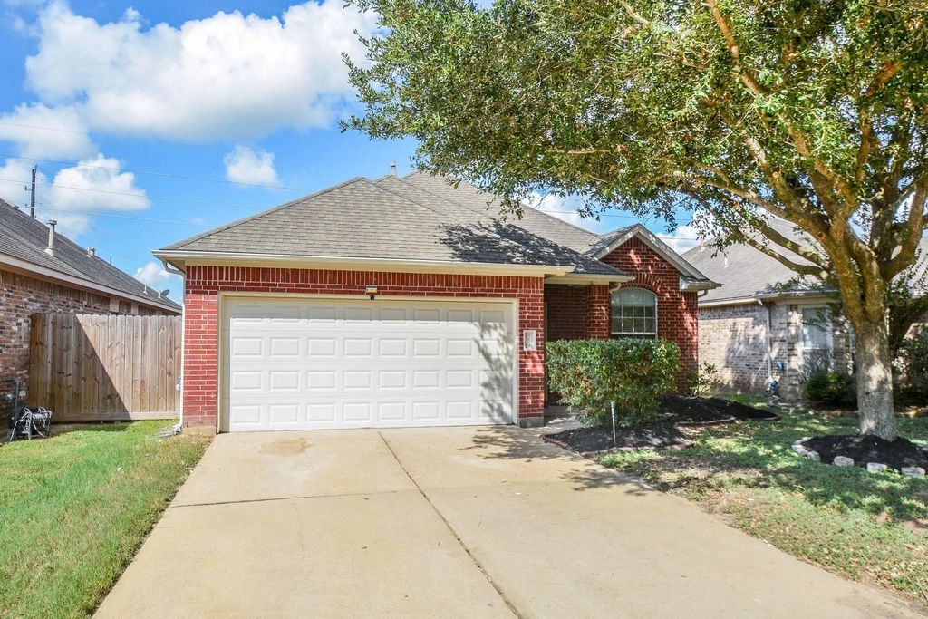 2223 Castle Garden, Katy