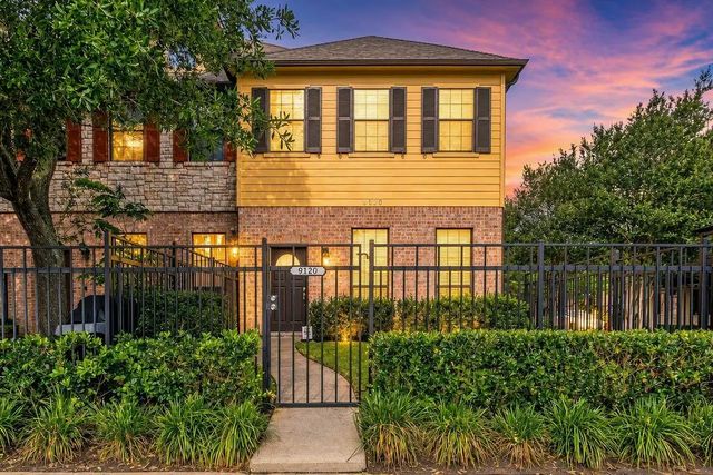 9120 Lakes At 610 Drive, Houston