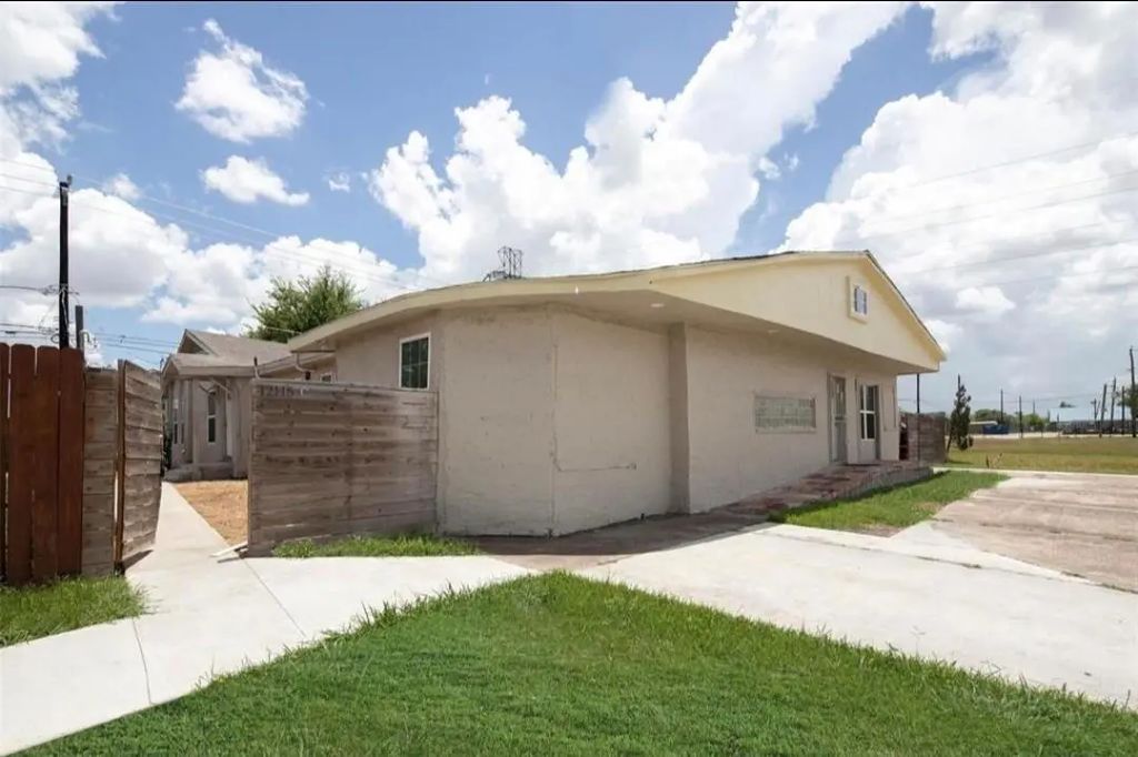 12115 Segrest A Drive, Houston