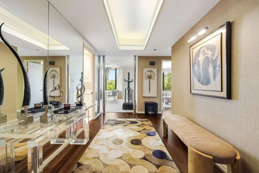 5555 Del Monte Drive 207, Houston