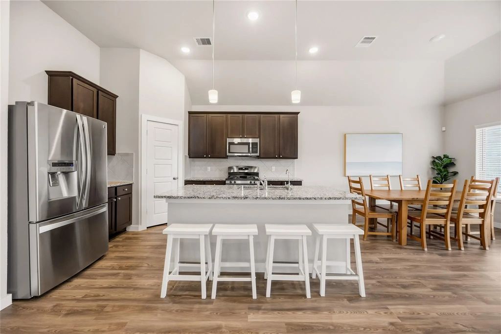 1173 Filly Creek Drive, Alvin