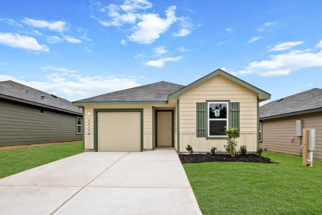13130 Mccrorey Crest Lane, Conroe