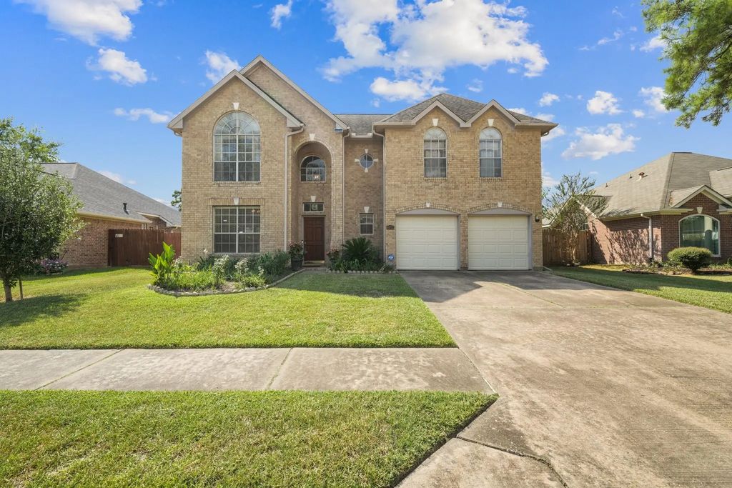 10723 Oak Acres Drive, Houston