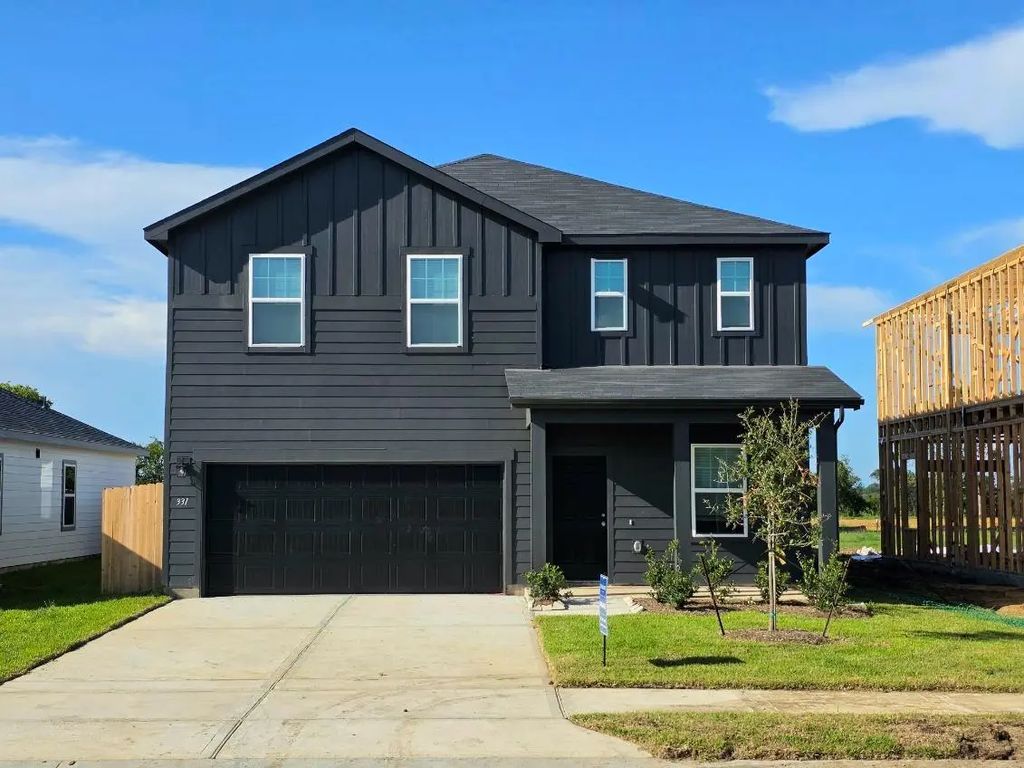 331 Stone Crossing Drive, Liberty