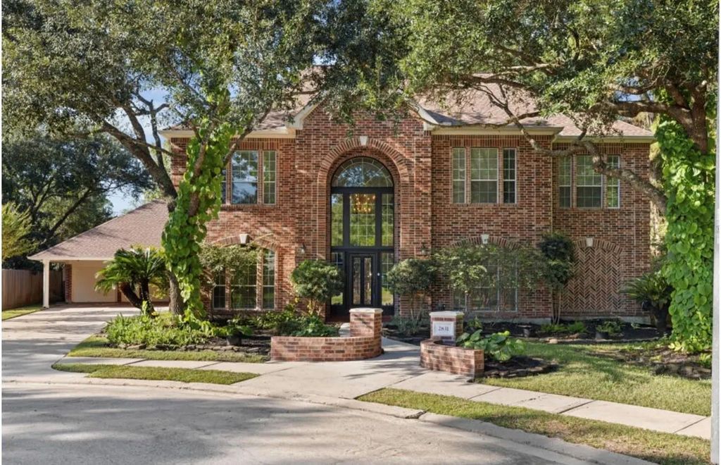 2831 Hazy Hillside Court, Houston