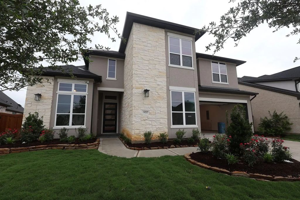19707 Centennial Park Lane, Cypress