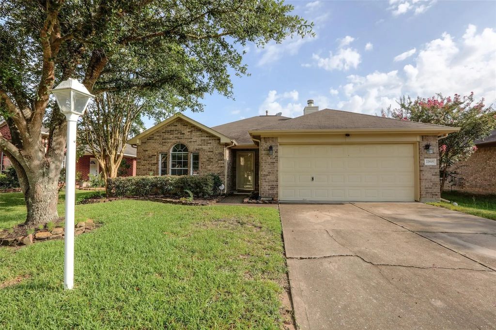 22915 Sebastian Drive, Porter