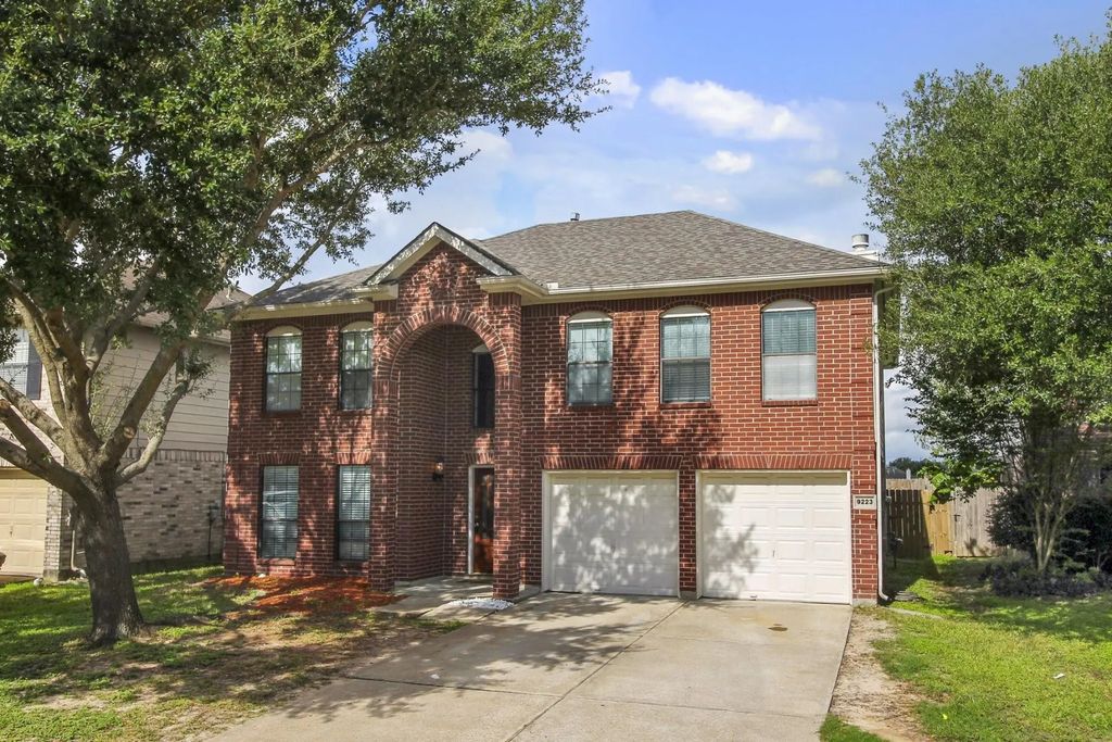 9223 Dunain Park Court, Houston