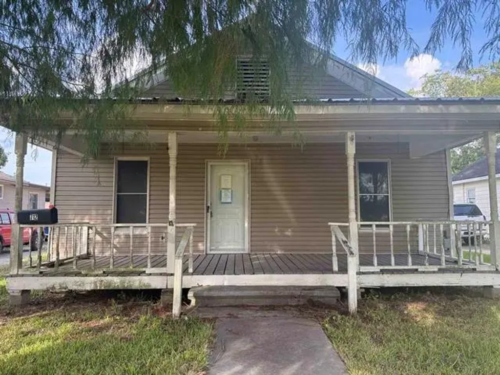 712 N 11th Street, Nederland