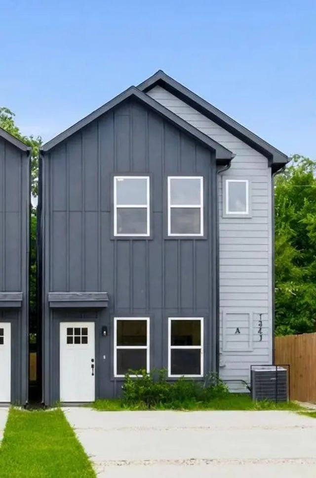 7843 Sunnyhill Street A-b, Houston