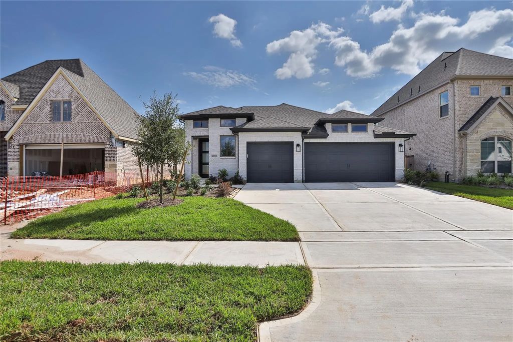 27335 Prairie Rush Drive, Hockley