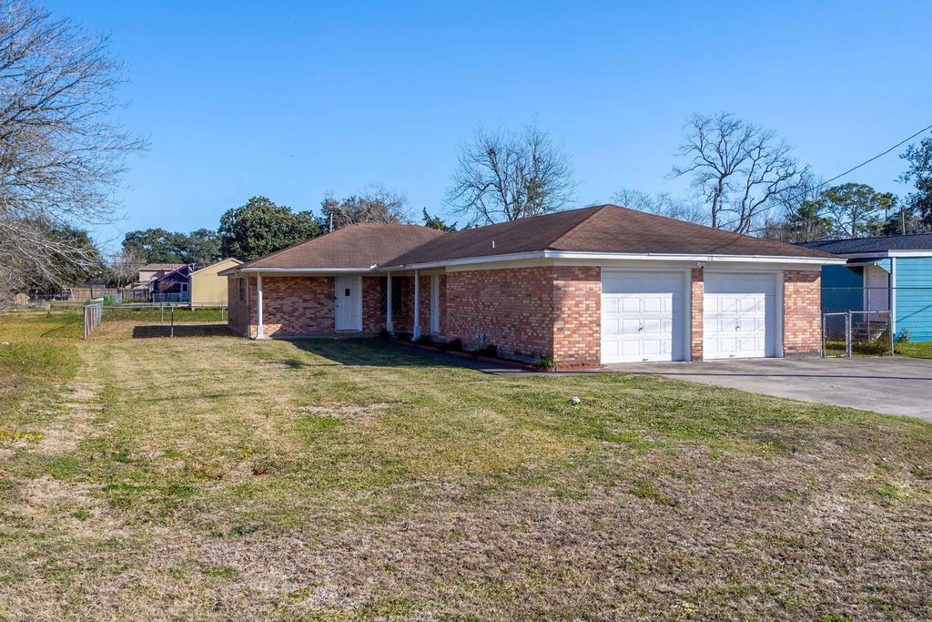 118 Johnson Street, La Marque