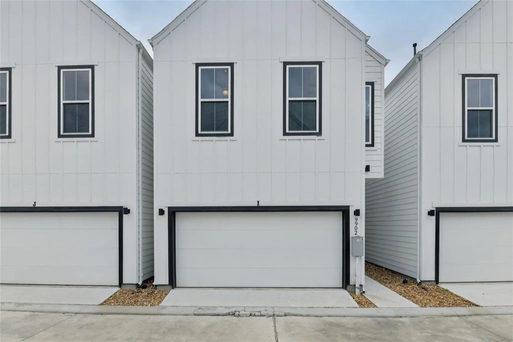 9902 Clark Road I, Houston