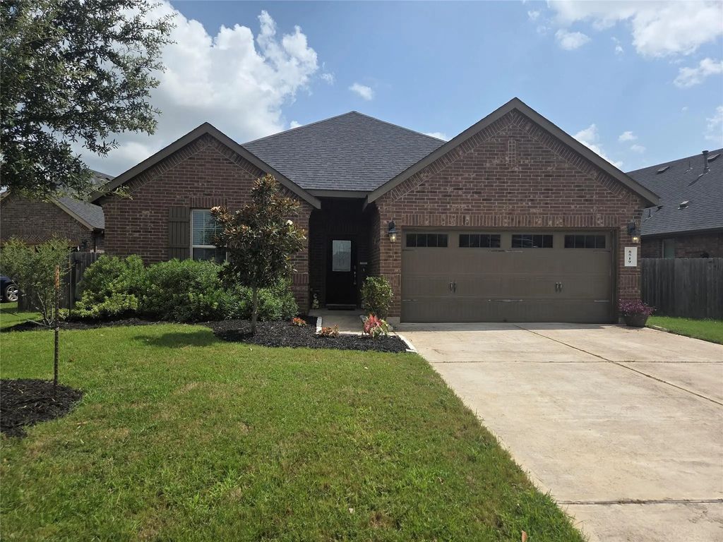 8519 Golden Field Drive, Rosenberg
