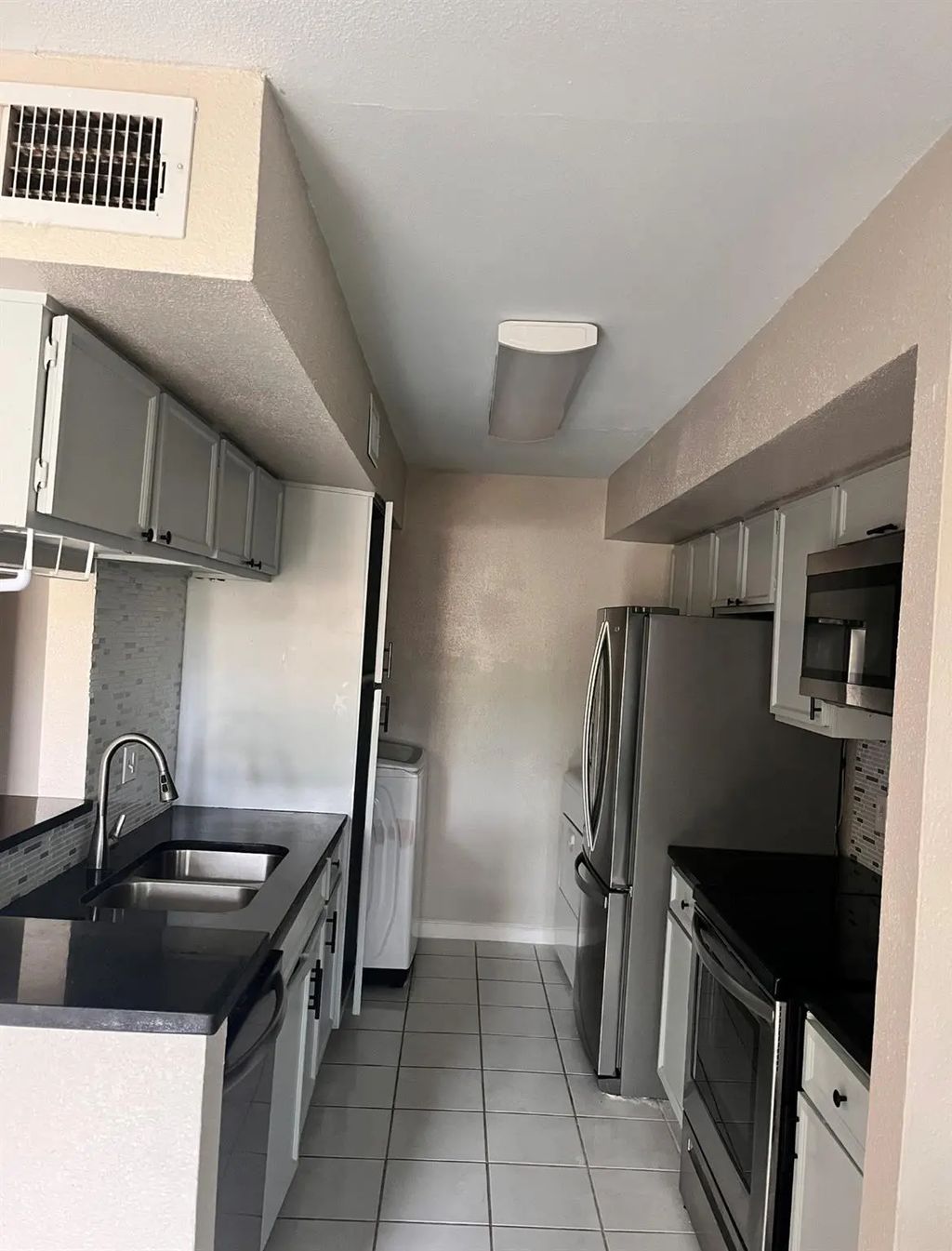 6633 W Airport Boulevard 1305, Houston