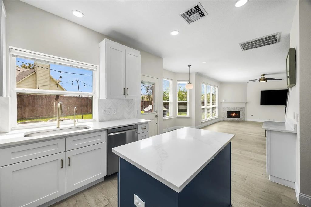 1802 Rockwall Court, Sugar Land