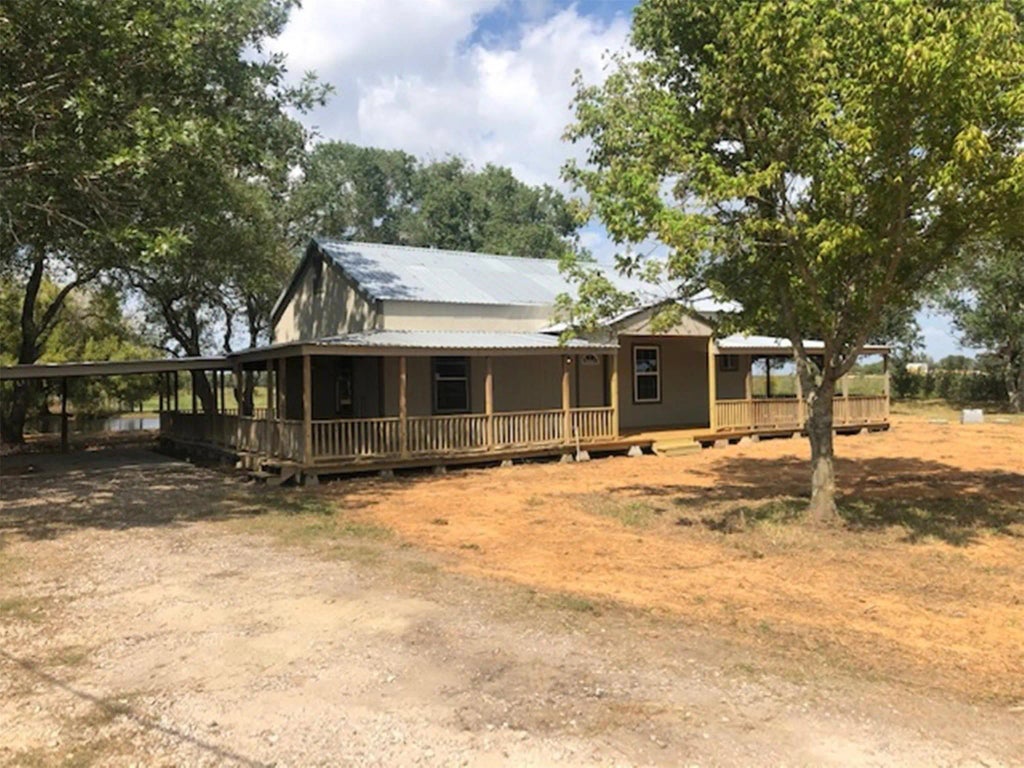 10910 Highway 36, Needville