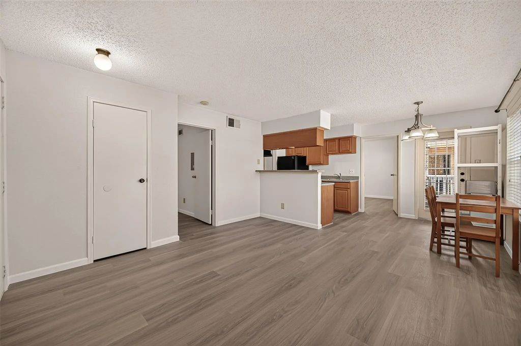 2750 Holly Hall Street 1707, Houston