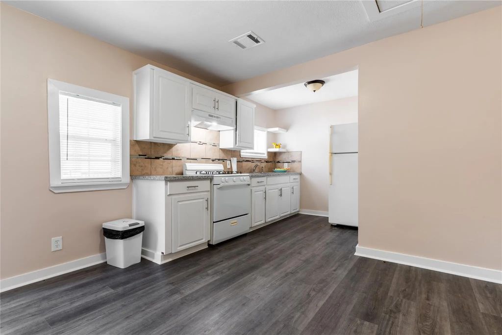 305 N Live Oak Street 2, Houston