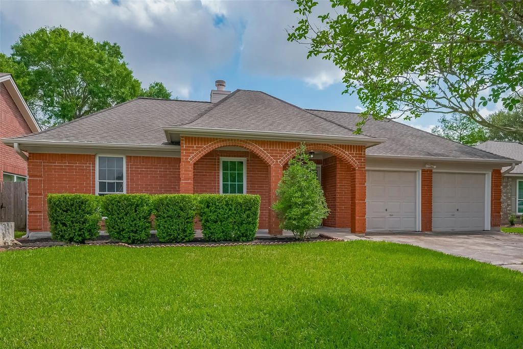 3007 Cloverdale, League City